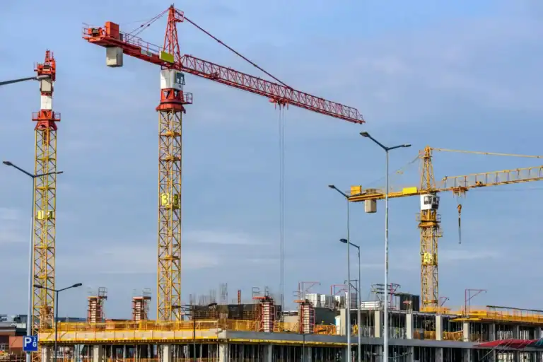 Tower crane in a structural engineering services project in Brooklyn
